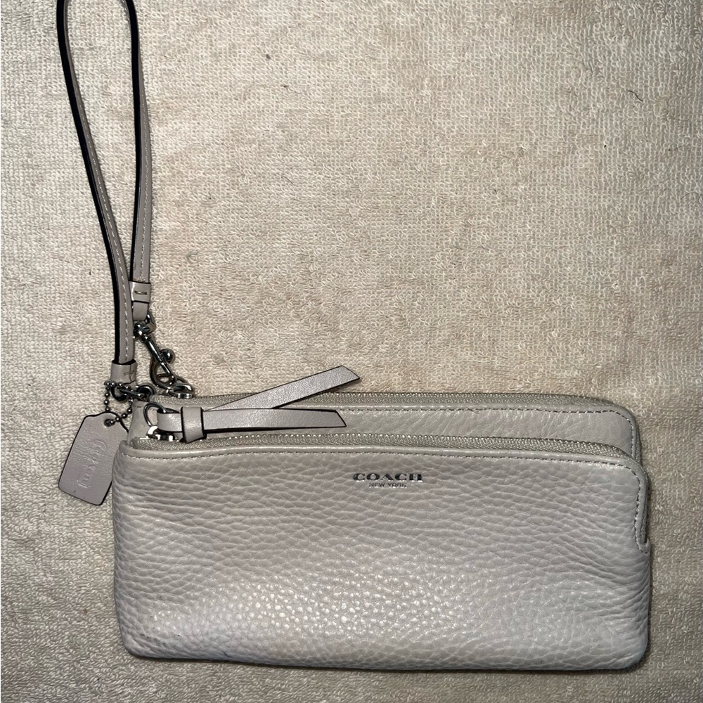 Coach Wristlet - C5610